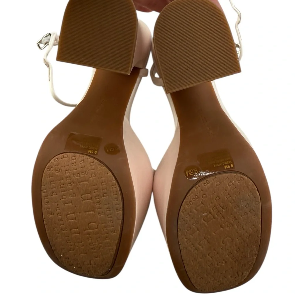 Gianni Bini NWT Platform Sandals Pink